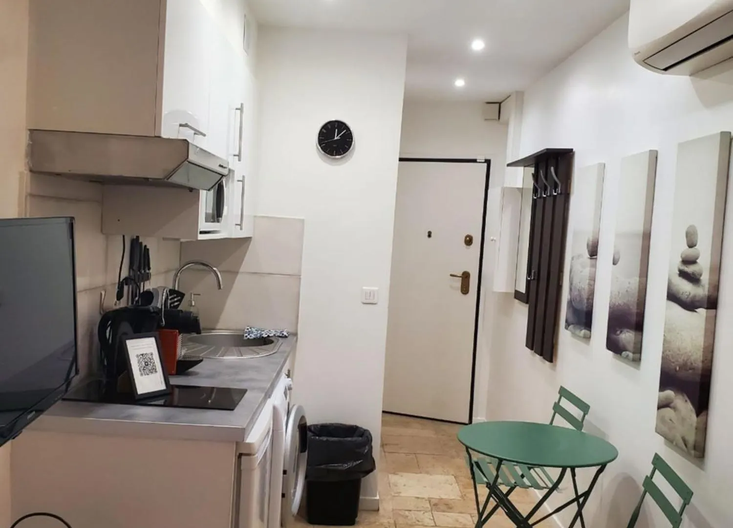 Studio Centre Cannes Forville Francja