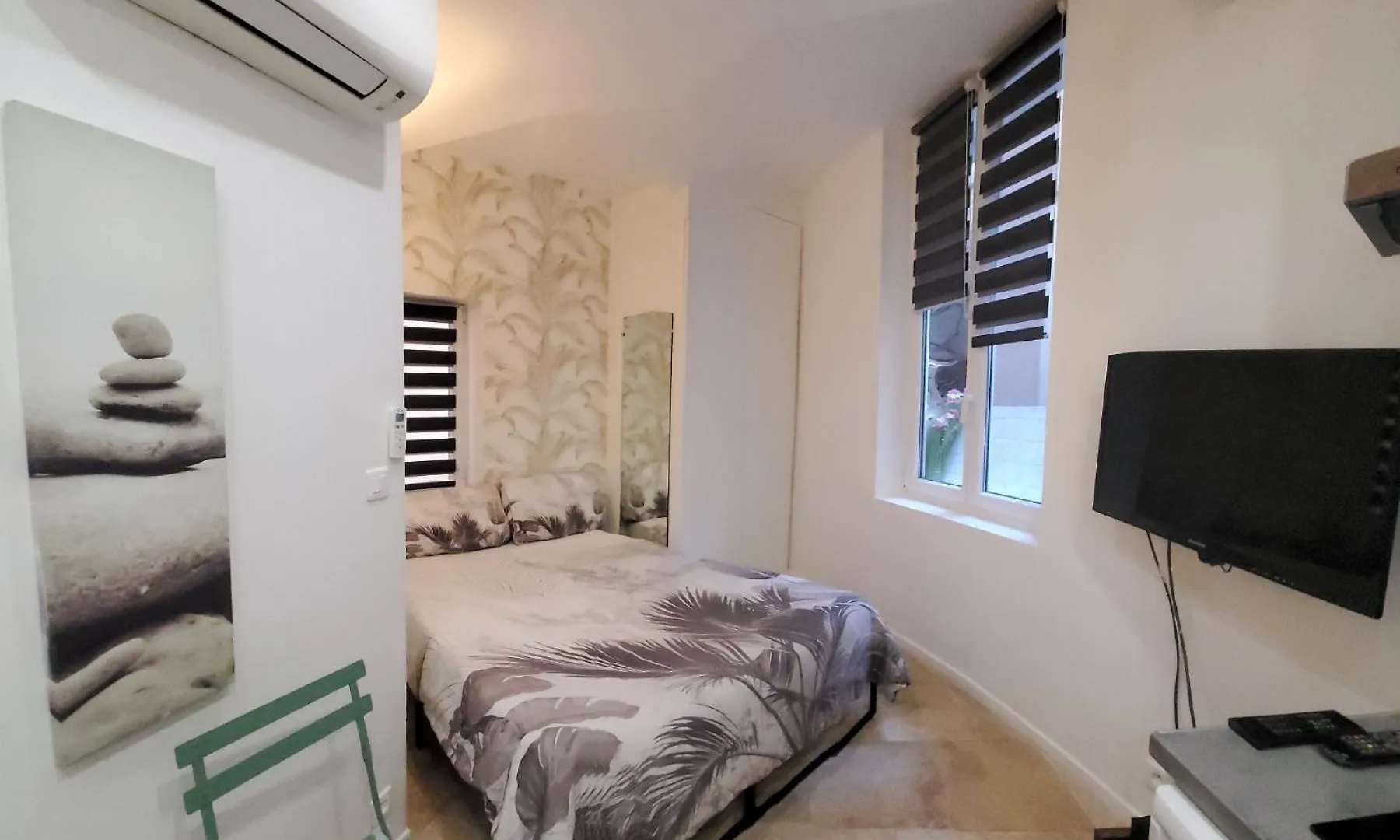 Studio Centre Cannes Forville