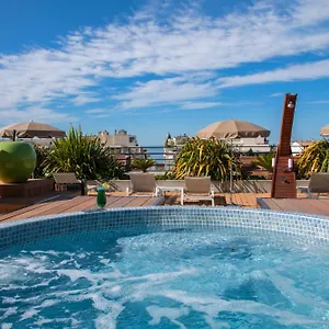 Western Premier Le Patio Des Artistes Wellness Jacuzzi מלון